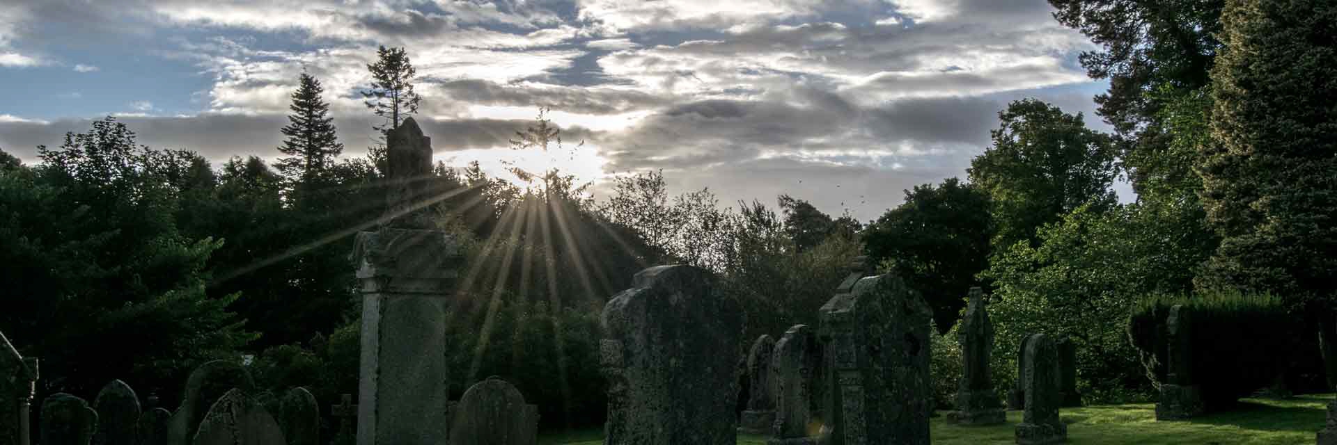 graveyard around Kingussie Church